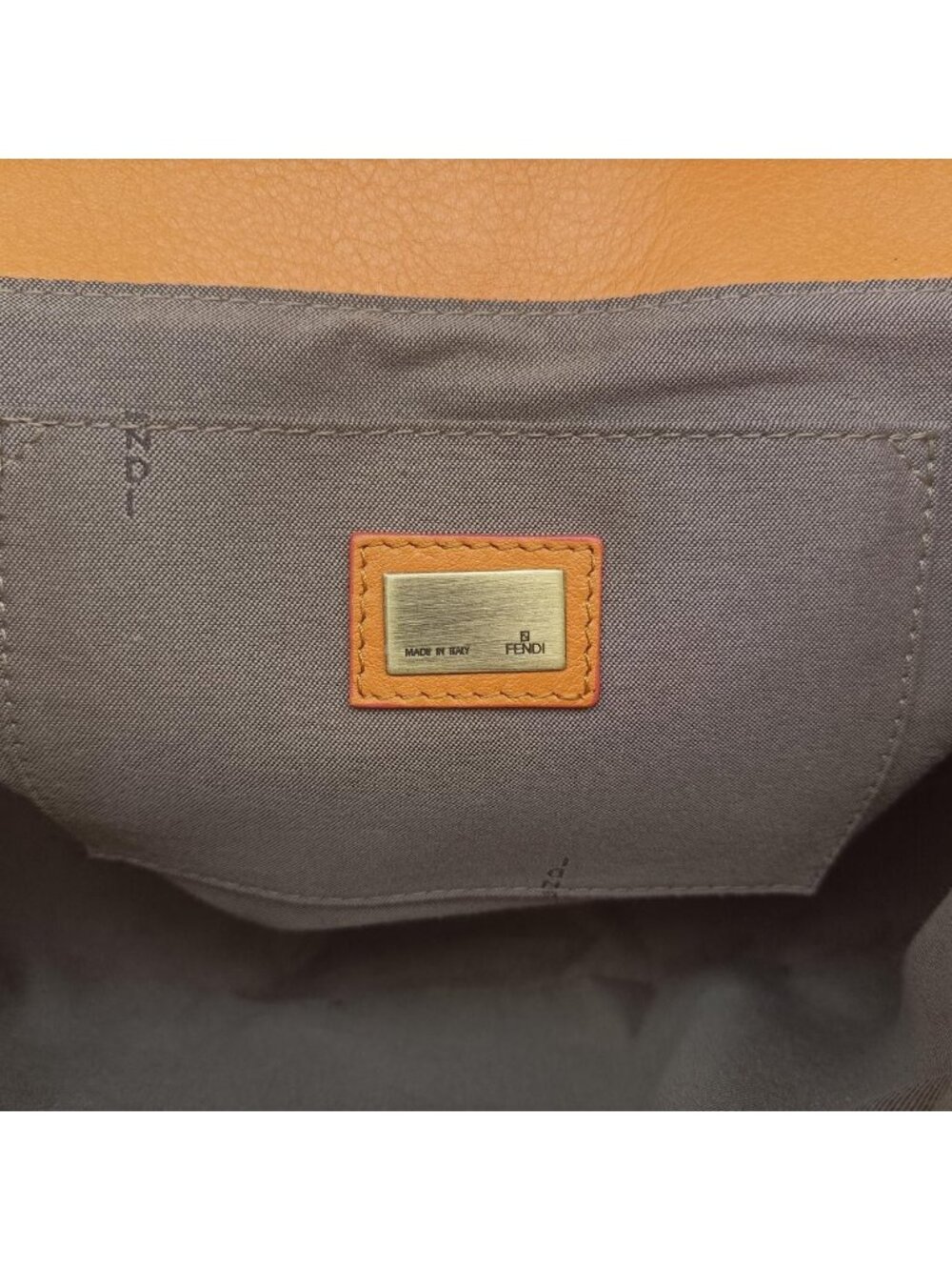 ★SOLD★ Fendi b Bag Orange Patent - Picture 10 of 15